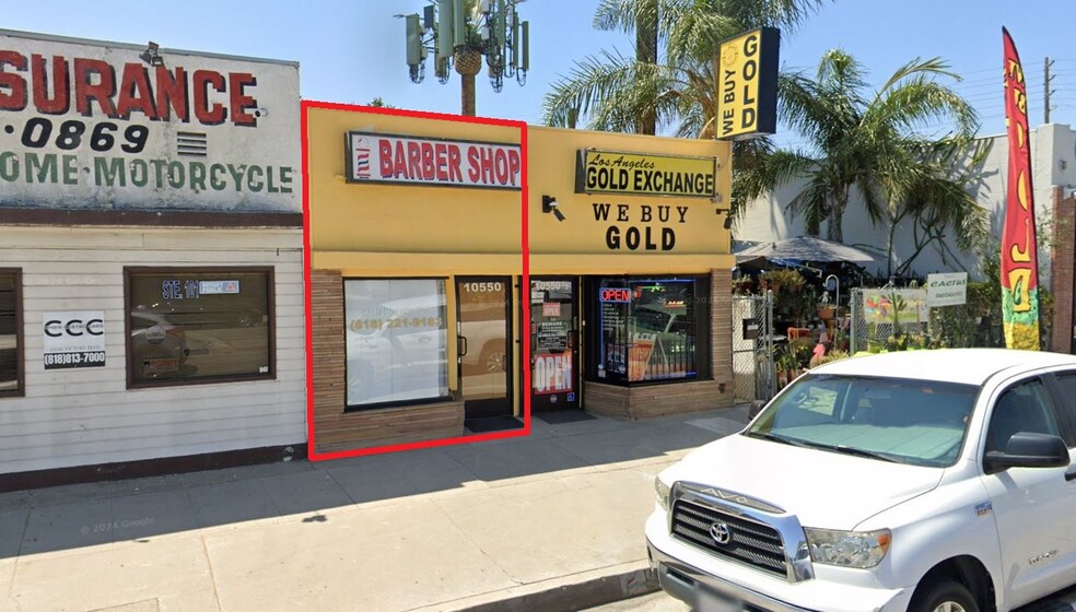 10550-10550 1/2 Victory Blvd, North Hollywood, CA for lease - Building Photo - Image 3 of 6