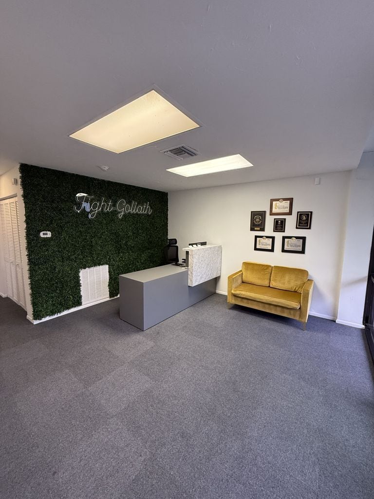 2477 Stickney Point Rd, Sarasota, FL à louer Photo intérieure- Image 1 de 13