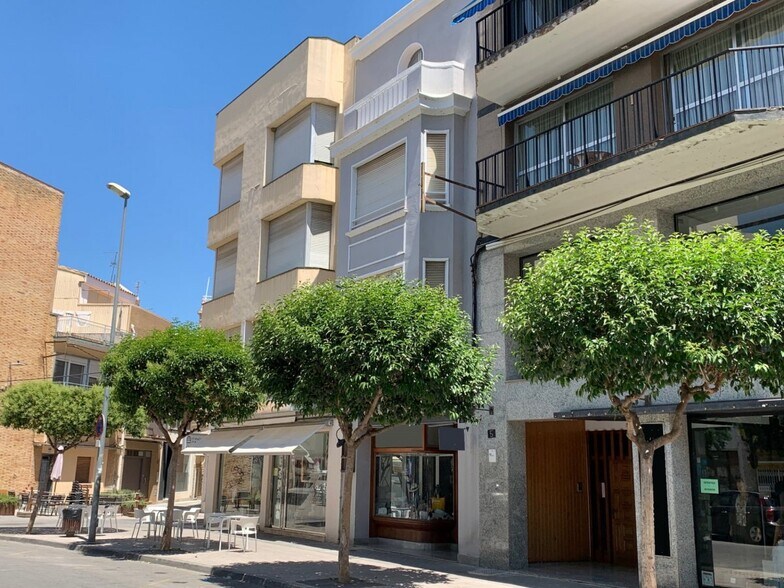 Commerce de détail dans Amposta, Tarragona à vendre - Photo du bâtiment - Image 3 de 5