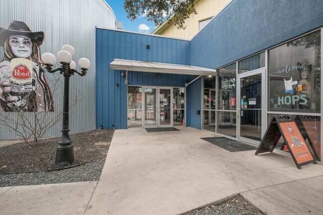 More details for 13838 Jones Maltsberger Rd, San Antonio, TX - Retail for Sale