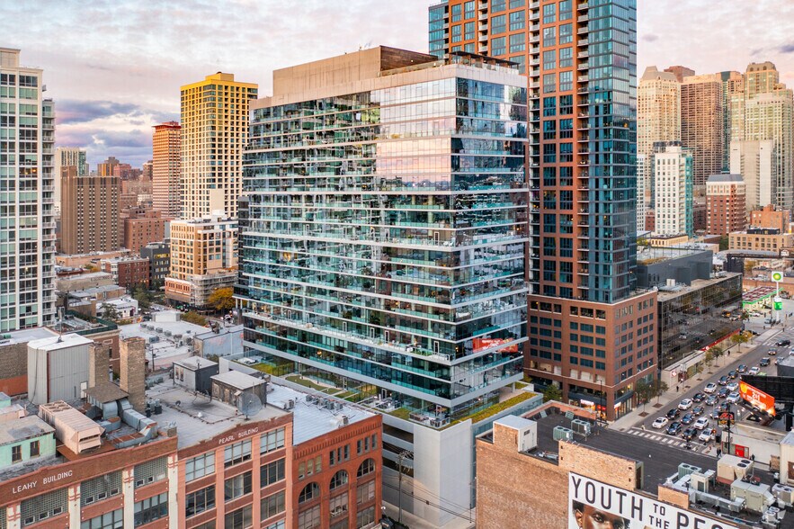 640 N Wells St, Chicago, IL à louer - Photo principale - Image 1 de 39