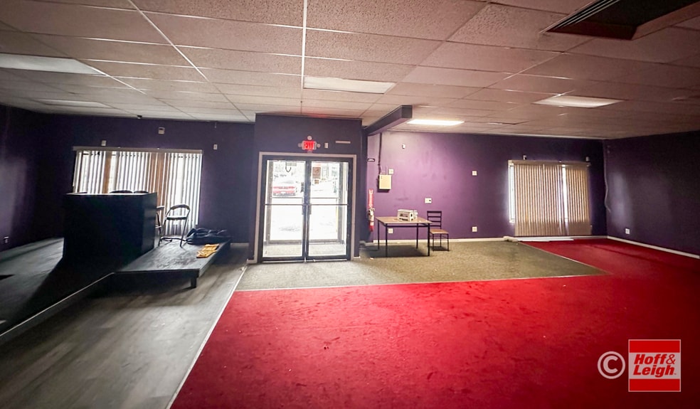 3200 Whipple Ave NW, Canton, OH for lease - Building Photo - Image 2 of 7