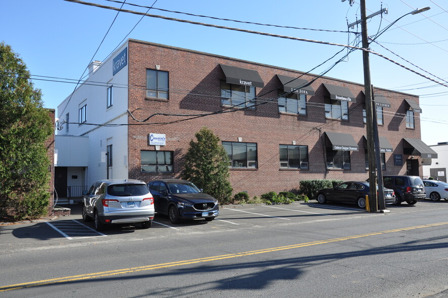 360 Fairfield Ave, Stamford, CT for lease - Building Photo - Image 2 of 2