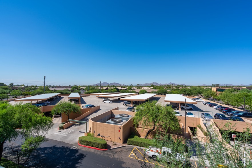 14636 N Scottsdale Rd, Scottsdale, AZ à louer - Photo du bâtiment - Image 2 de 6