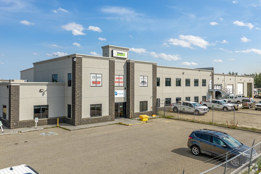 25963 111 Av, Acheson, AB à louer - Photo principale - Image 1 de 3