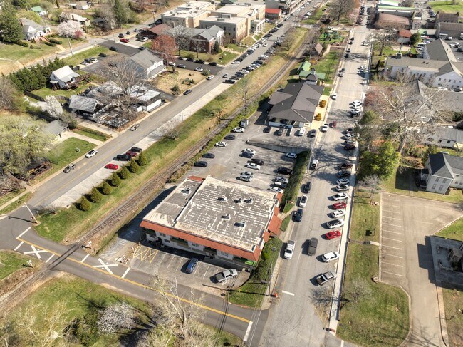 More details for 990 E Main St, Blue Ridge, GA - Office for Sale