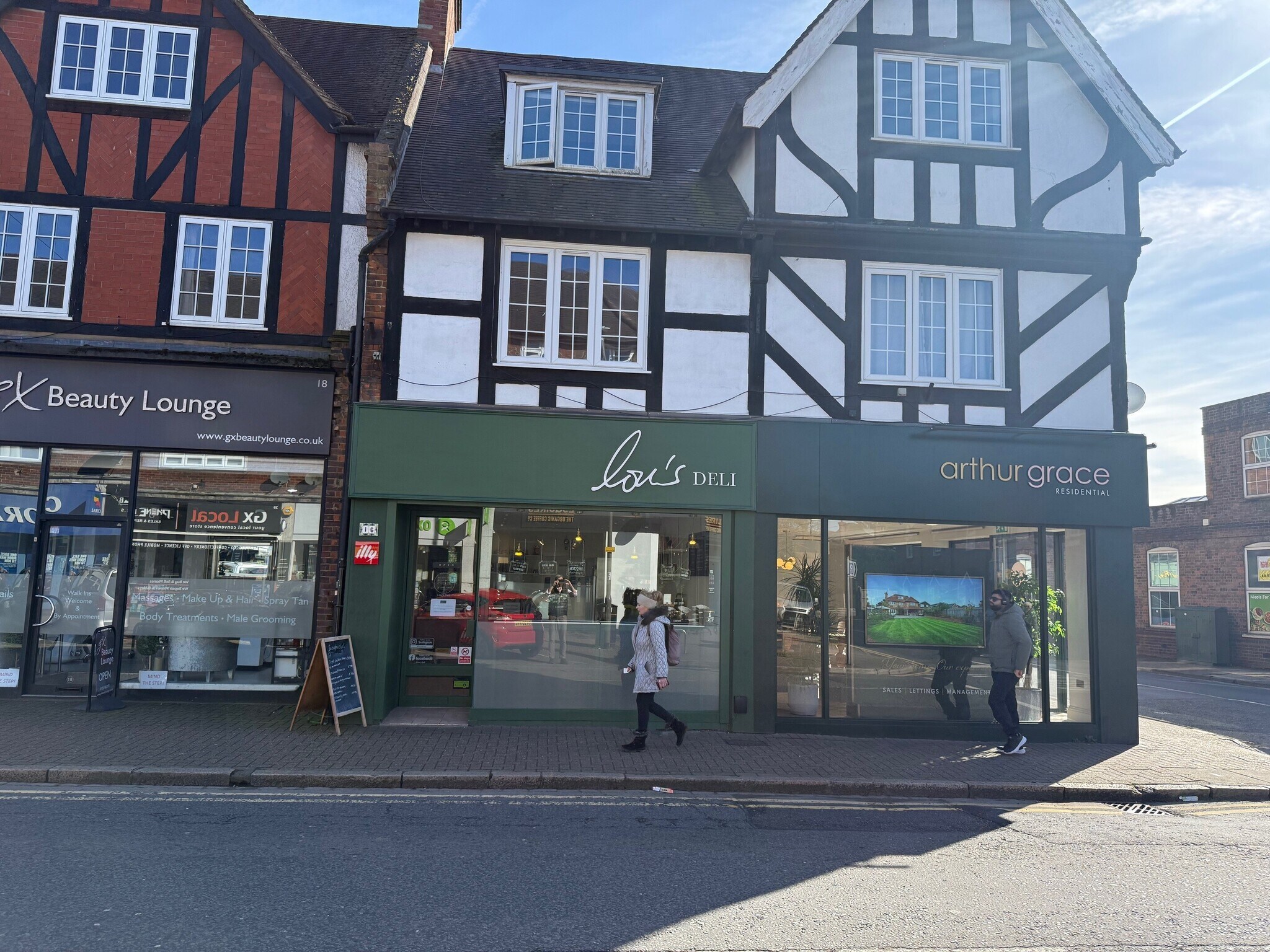 16 Packhorse Rd, Gerrards Cross à louer Photo principale- Image 1 de 7