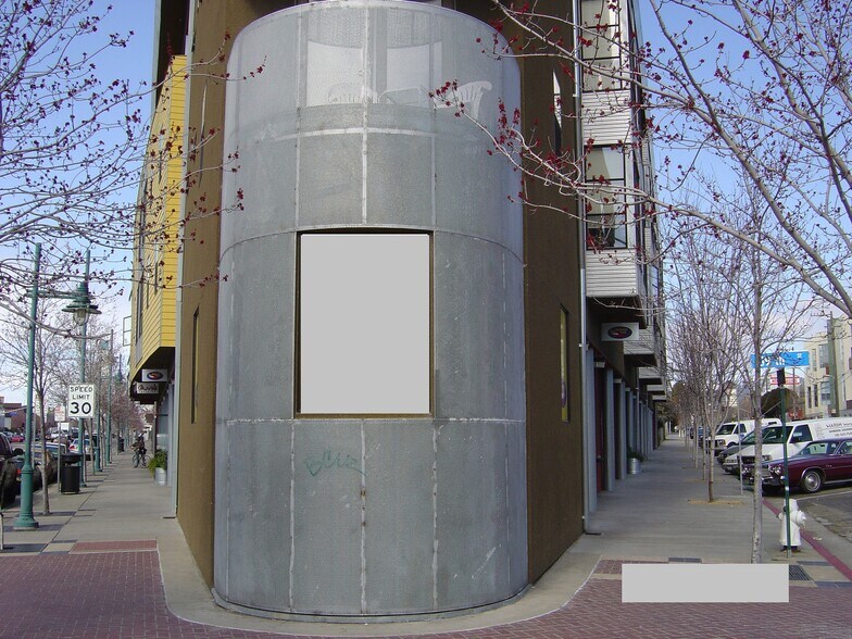 3850 San Pablo Ave, Emeryville, CA à louer - Photo du bâtiment - Image 3 de 7