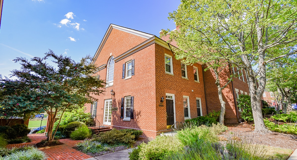 10480-10486 Armstrong St, Fairfax, VA for sale Building Photo- Image 1 of 4