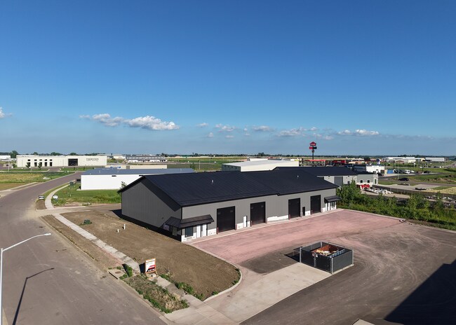 Plus de détails pour 2017 Industrial St, Tea, SD - Industriel à louer