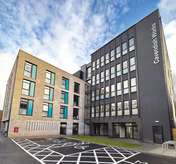 Winnall Close, Winchester à louer Photo principale- Image 1 de 2