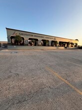 6025 Heards Ln, Galveston, TX à louer Photo du bâtiment- Image 2 de 10