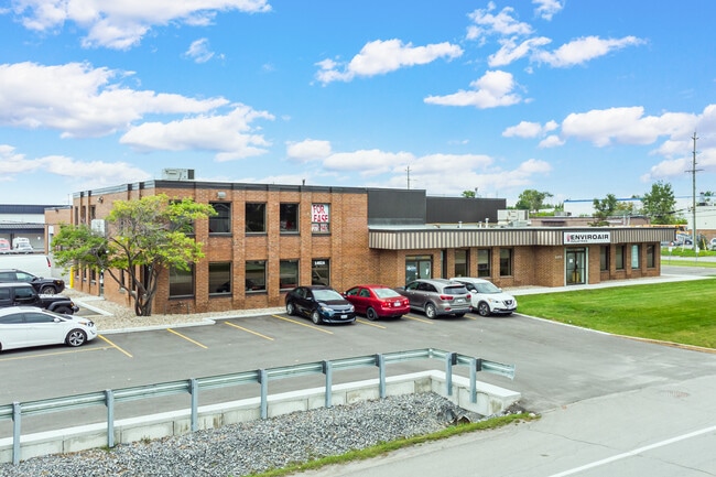 Plus de détails pour 1490 Star Top Rd, Ottawa, ON - Industriel à louer