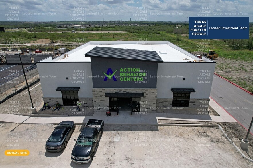 6046 Wt Montgomery Rd, San Antonio, TX à vendre - Photo principale - Image 1 de 7