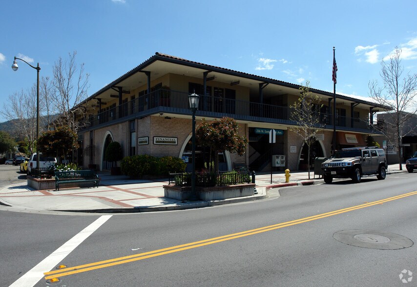 236 N Santa Cruz Ave, Los Gatos, CA à louer - Photo du bâtiment - Image 1 de 2