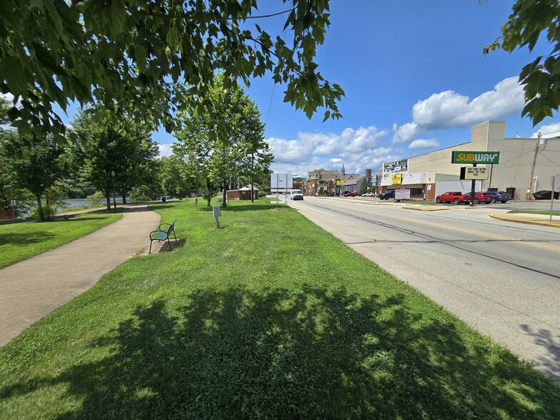 108 S Water St, Kittanning, PA for sale - Building Photo - Image 3 of 10