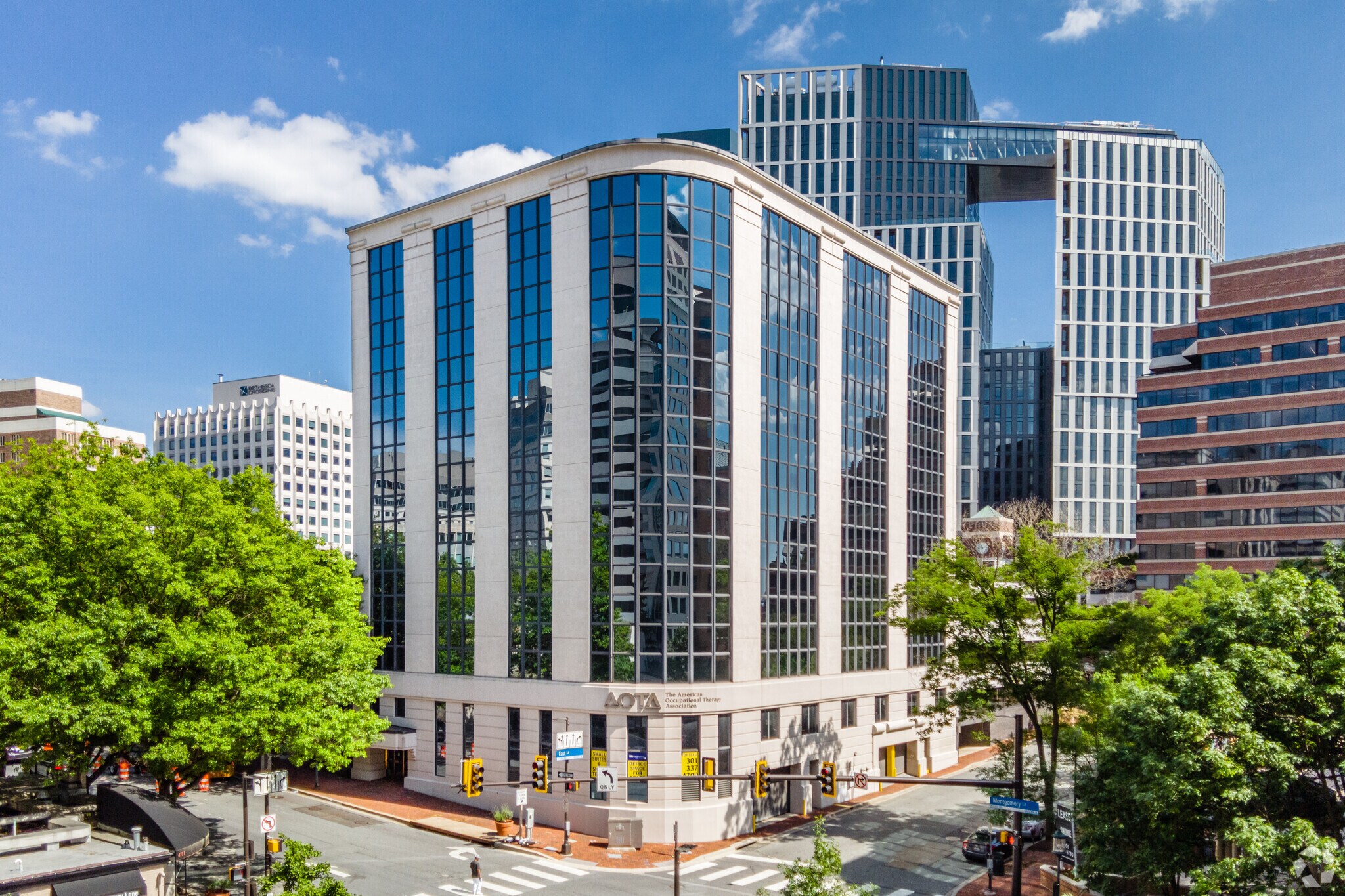 4720 Montgomery Ln, Bethesda, MD à louer Photo principale- Image 1 de 7