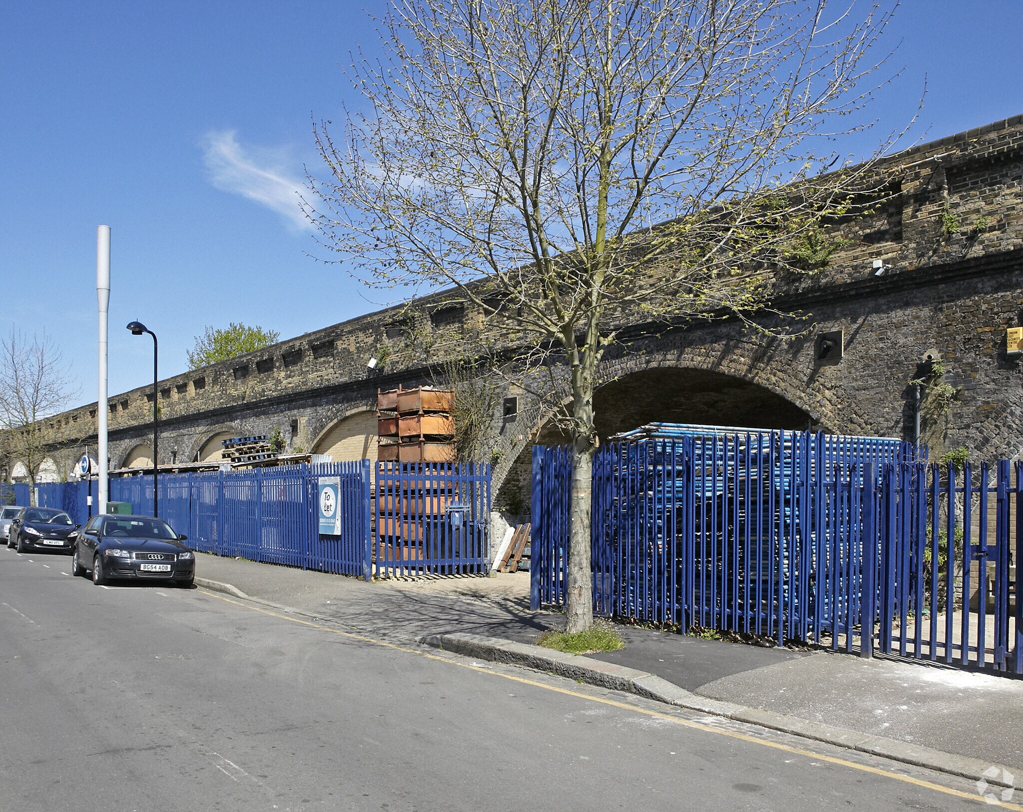 338-349 Thorpe Rd, Londres à louer Photo principale- Image 1 de 12