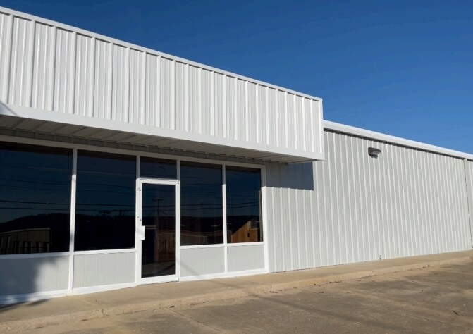 125 Porter Industrial Rd, Clarksville, AR à louer - Photo du bâtiment - Image 2 de 9