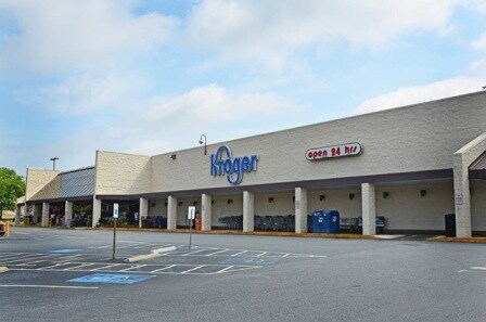 3315 S Cobb Dr SE, Smyrna, GA à louer - Photo du bâtiment - Image 2 de 15