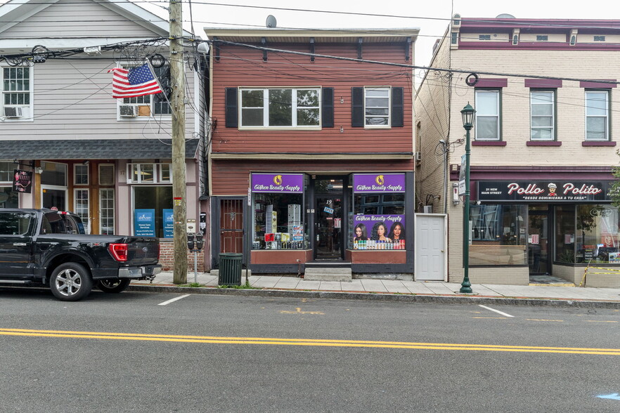 19 New Main St, Haverstraw, NY à vendre - Photo du bâtiment - Image 1 de 1