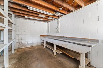 797 Carlton Dr, Bentleyville, PA for lease Interior Photo- Image 1 of 8