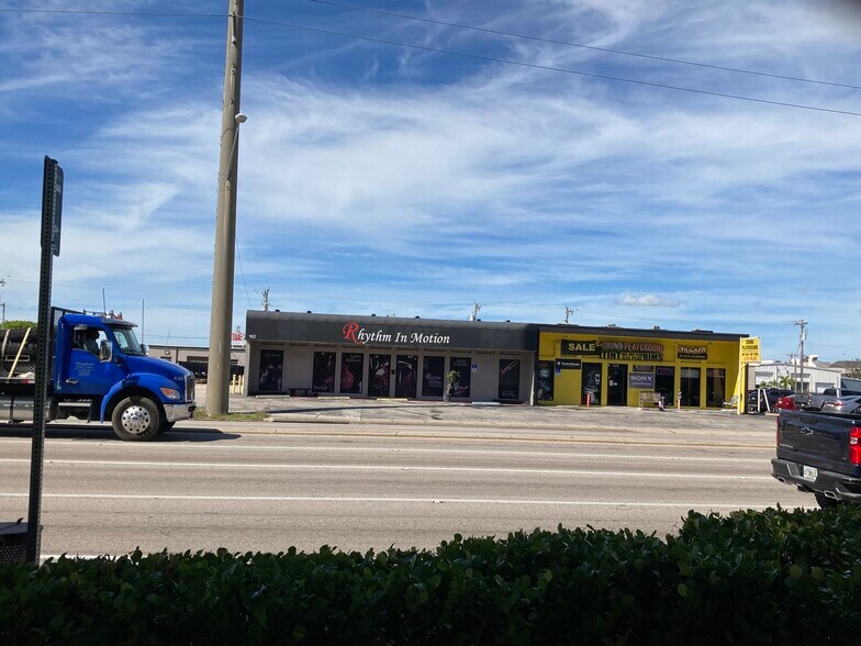 910-912 Del Prado Blvd S, Cape Coral, FL for sale - Building Photo - Image 2 of 24