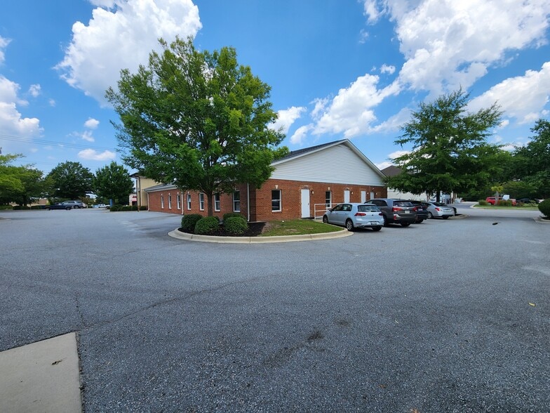 5551 Sunset Blvd, Lexington, SC for lease - Building Photo - Image 2 of 20