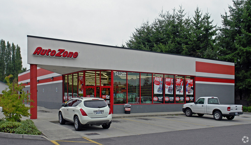 Retail in Puyallup, WA for sale - Primary Photo - Image 1 of 1