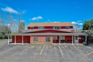 Plus de détails pour 711 W Racine St, Jefferson, WI - Commerce de détail à vendre