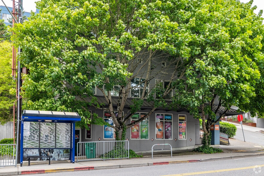 1425 Dexter Ave, Seattle, WA for lease - Building Photo - Image 2 of 5