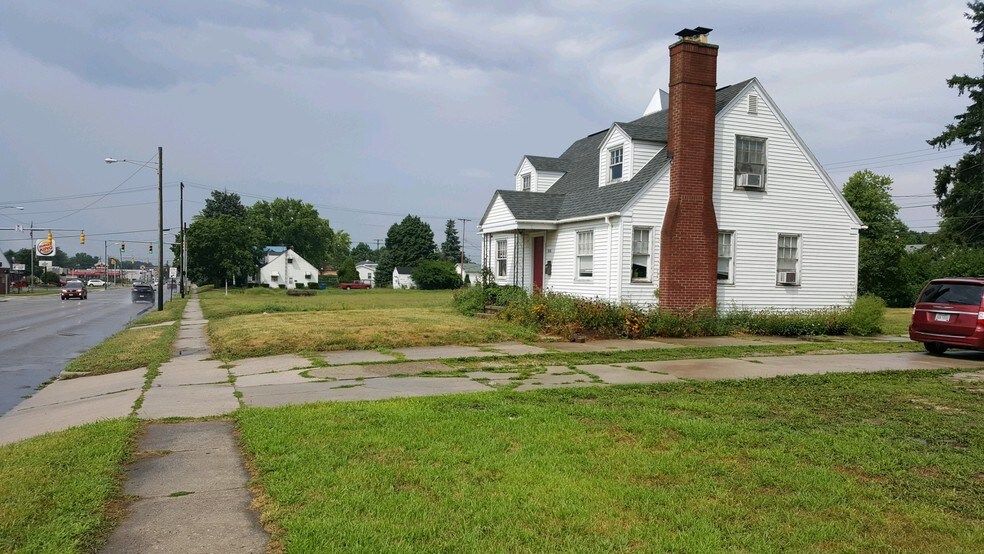 900 N Countyline Rd, Fostoria, OH à vendre - Photo du bâtiment - Image 3 de 3