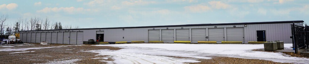 952 Boulder Blvd, Stony Plain, AB à vendre - Photo du bâtiment - Image 2 de 8