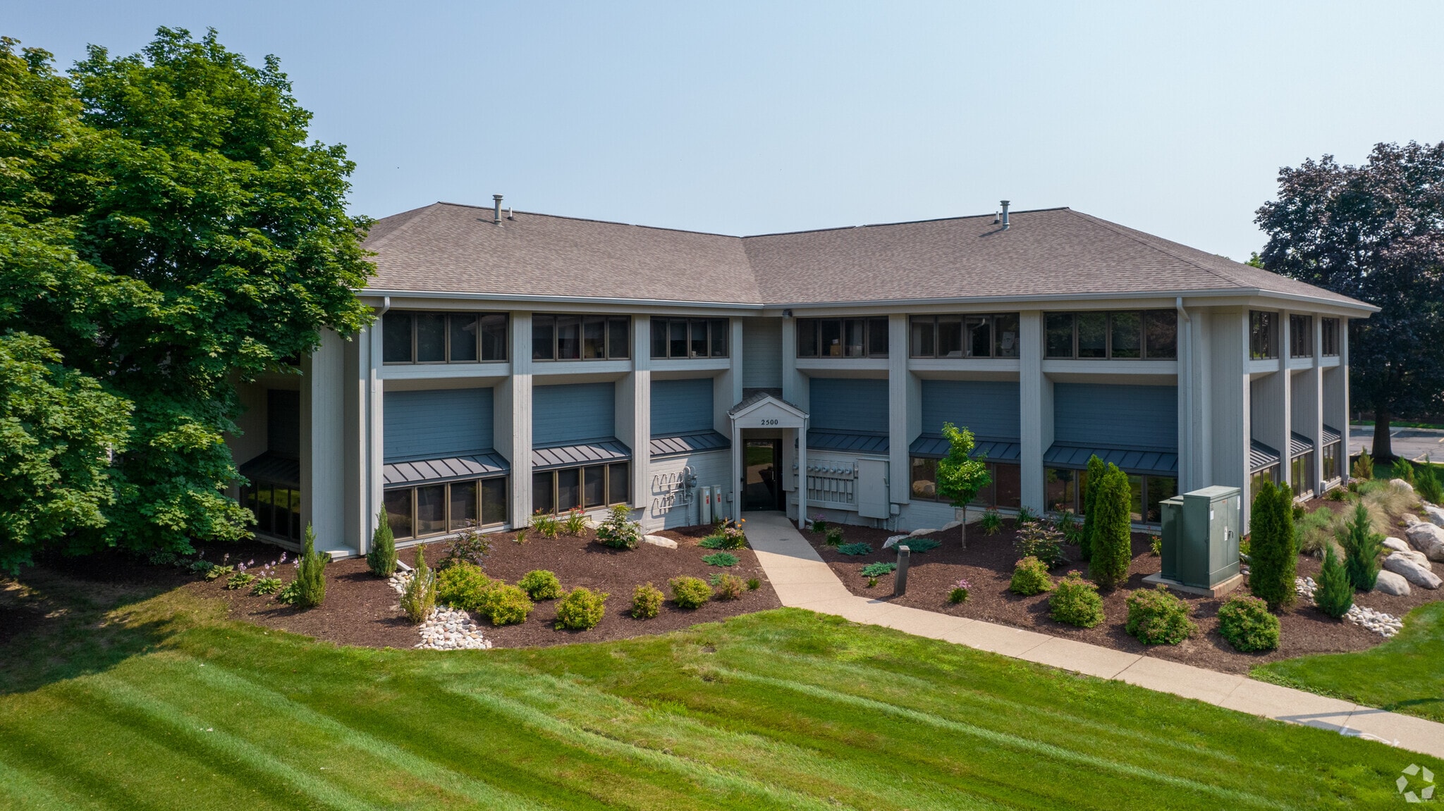 2500 Kerry St, Lansing, MI for lease Primary Photo- Image 1 of 7