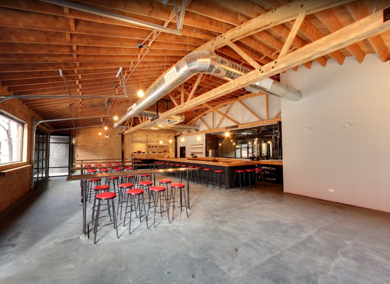 2359 N Milwaukee Ave, Chicago, IL for lease - Interior Photo - Image 2 of 9