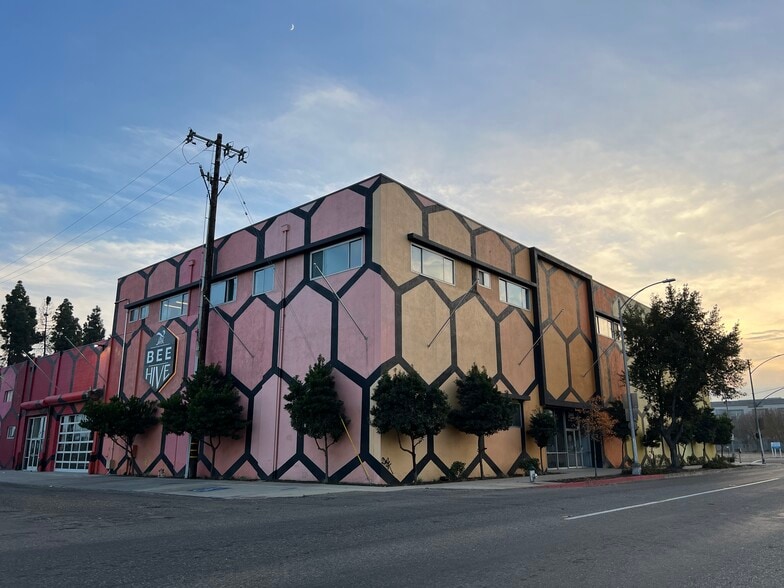 2600 Cesar Chavez Blvd, Fresno, CA for lease - Building Photo - Image 1 of 12