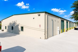 1500 L and R Industrial Blvd, Tarpon Springs, FL for lease Interior Photo- Image 1 of 5