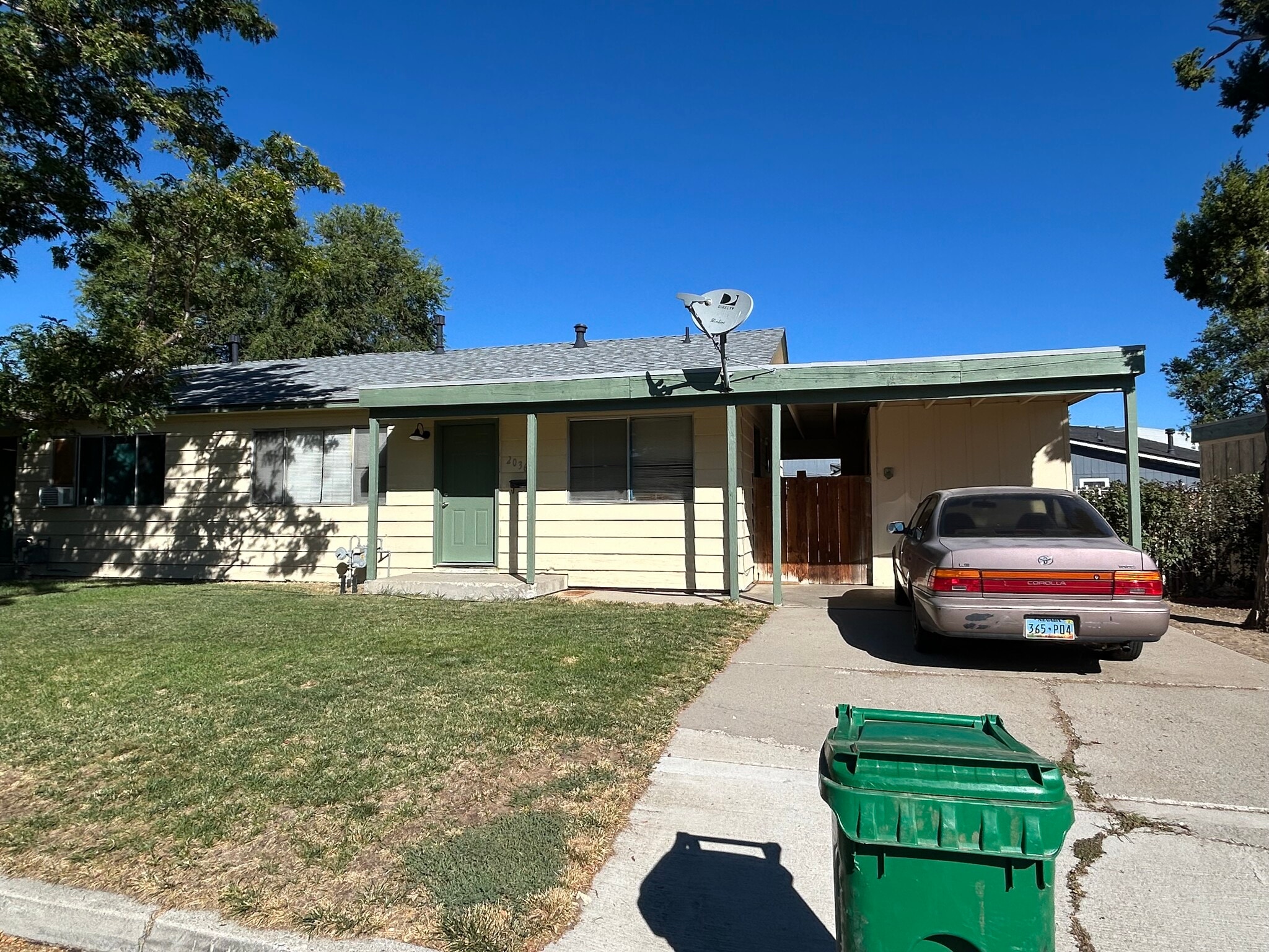 2036-2046E Sheffield Mnr W, Carson City, NV for sale Primary Photo- Image 1 of 3