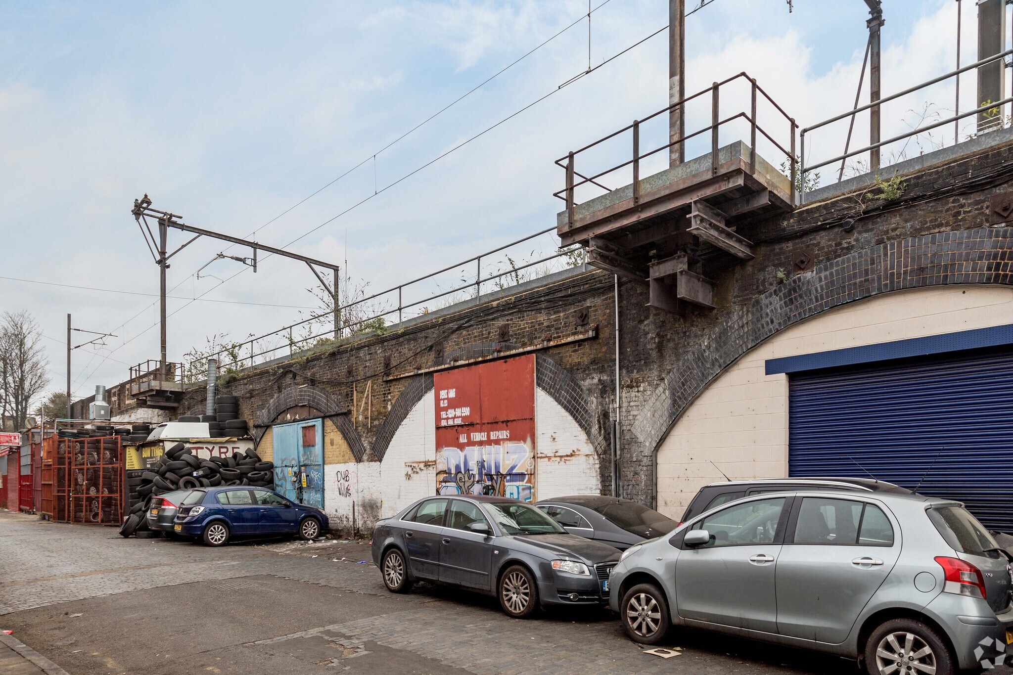 Arnold Rd, London for lease Primary Photo- Image 1 of 3