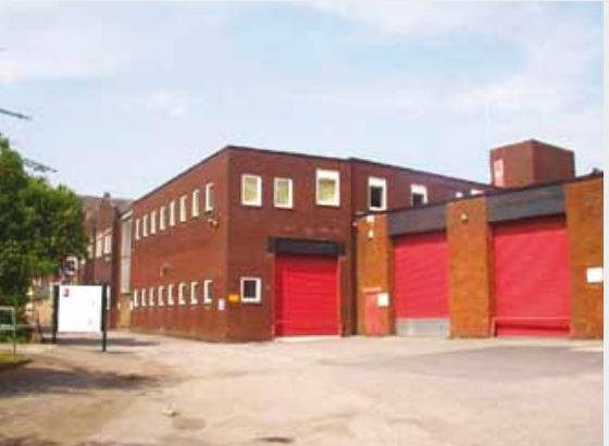 Huddersfield Rd, Oldham à louer Photo principale- Image 1 de 2