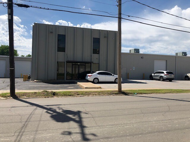 712 S Wheeling Ave, Tulsa, OK à louer - Photo du bâtiment - Image 1 de 7