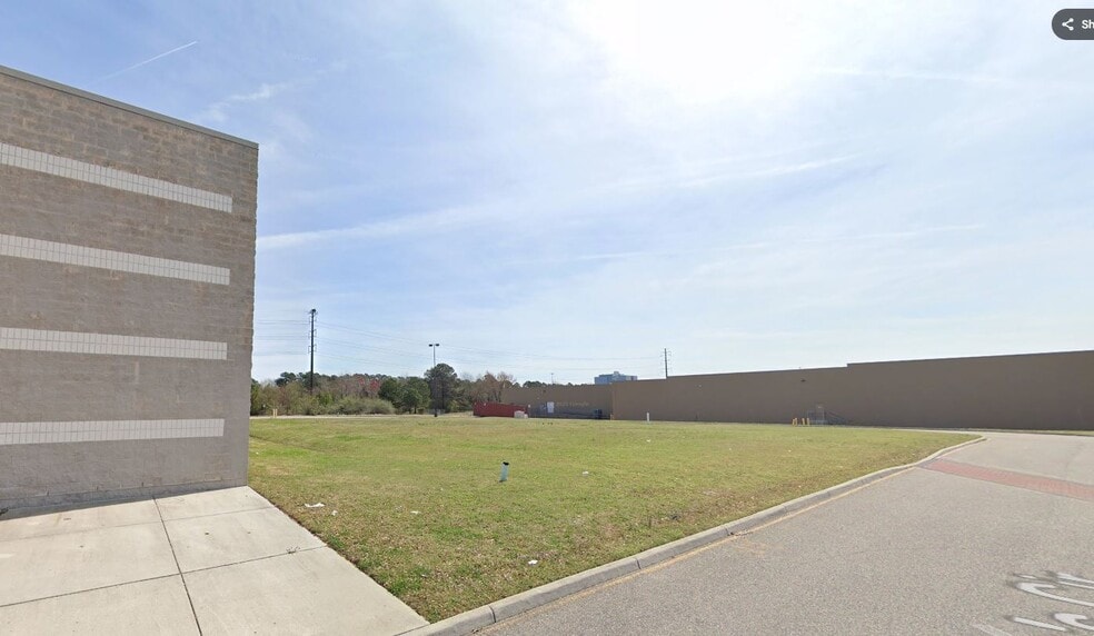 1537 Sams Cir, Chesapeake, VA for sale - Building Photo - Image 1 of 4