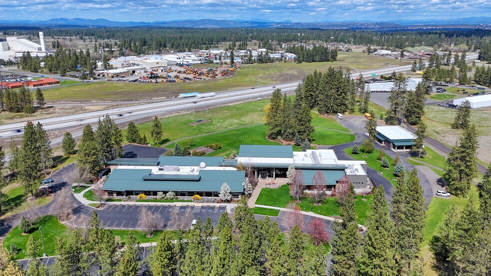 3715 S Grove Rd, Spokane, WA à vendre - Photo du bâtiment - Image 3 de 18