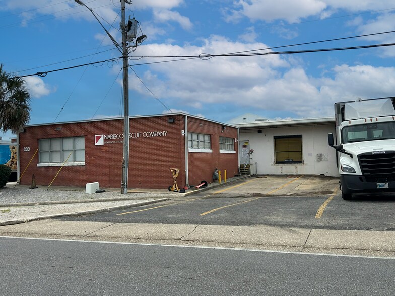 333 N 14th Ave, Pensacola, FL à vendre - Photo du bâtiment - Image 3 de 4