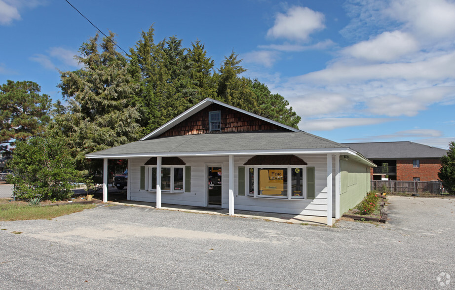 2005 2nd Loop Rd, Florence, SC à vendre - Photo principale - Image 1 de 1