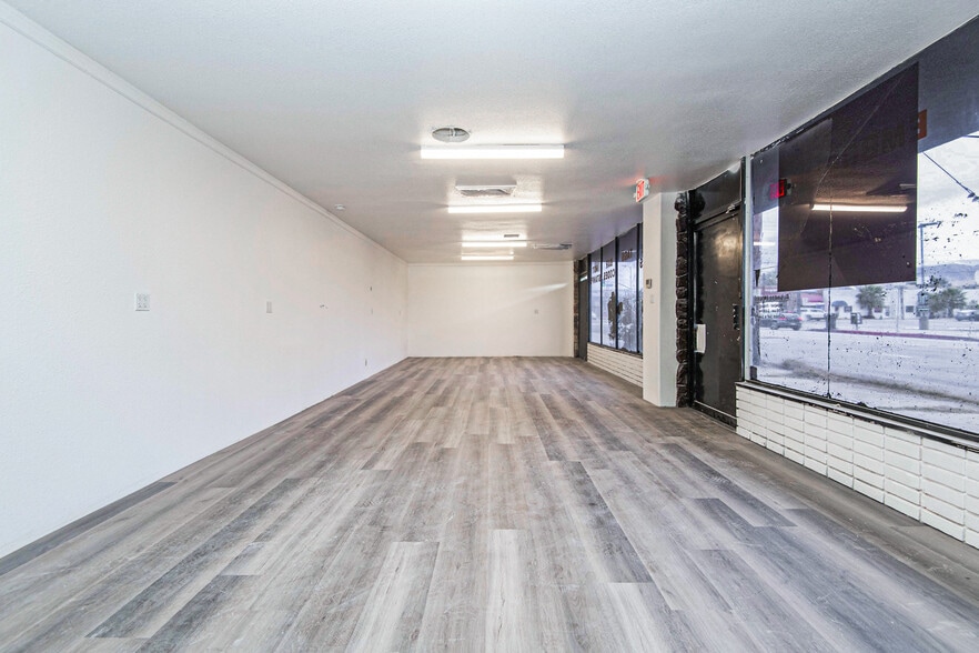 5557 Cahuenga Blvd, North Hollywood, CA à vendre - Photo intérieure - Image 3 de 35