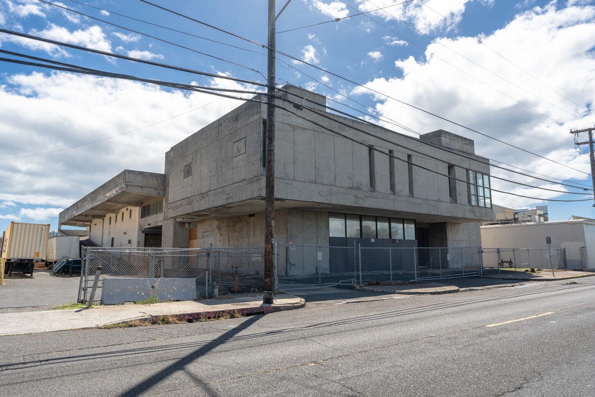 917 Kokea St, Honolulu, HI à louer Photo principale- Image 1 de 32