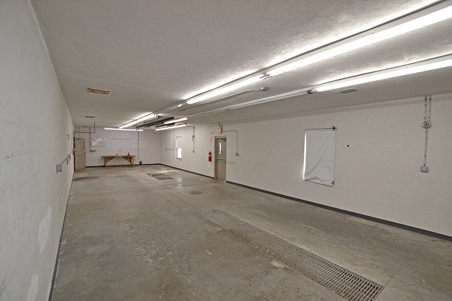 5 Commerce Dr, Freeburg, IL for lease - Building Photo - Image 3 of 28