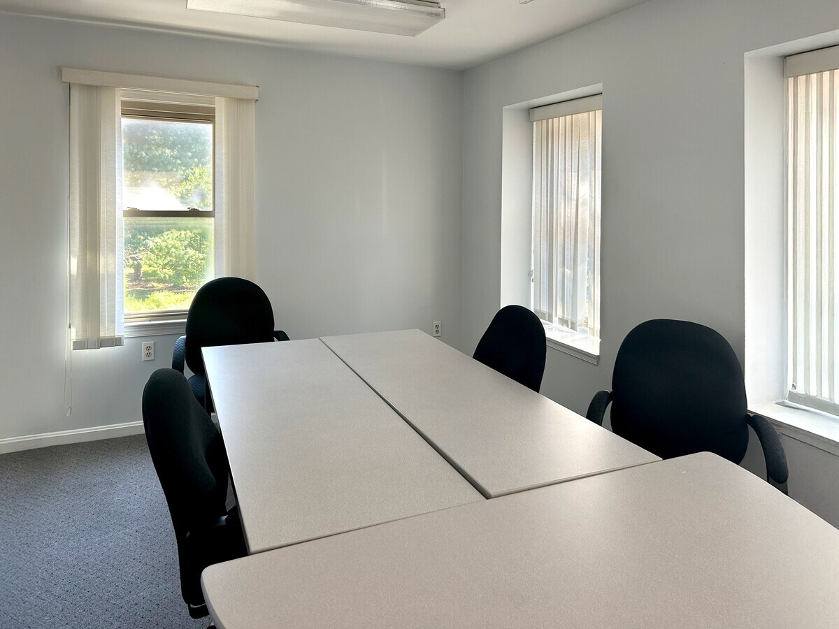 15801-15811 Crabbs Branch Way, Rockville, MD 20855 - Unit 15801A&B -  - Interior Photo - Image 1 of 8