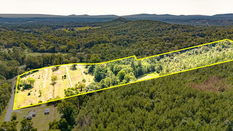 830 Mountain View Rd, Talladega, AL for sale - Building Photo - Image 3 of 5